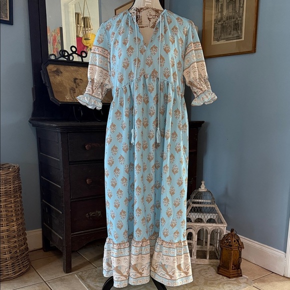 Boutique Blue and Cream Floral Print Bohemian Maxi Dress - Picture 2 of 12